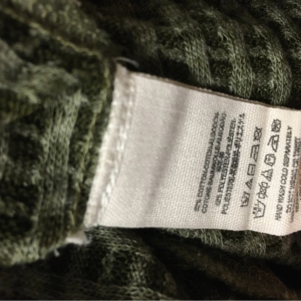 We The Free Oversized Sweater Size Small Green V Neck Lightweight Boho - Picture 12 of 12